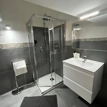 Piazza San Pietro Holiday home *